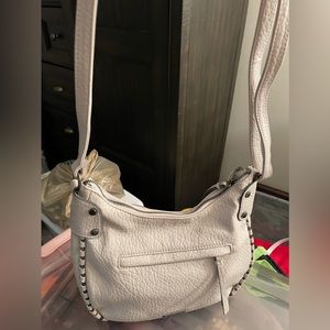NWOT Jessica Simpson Gray Shoulder or Crossbody Bag with Zip Closure